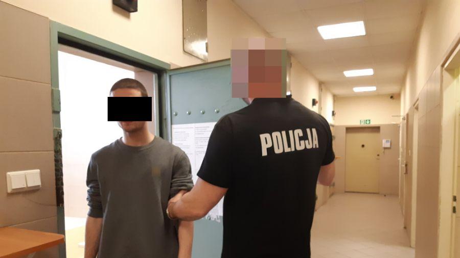 Trzech młodych mężczyzn chciało włamać się do domu