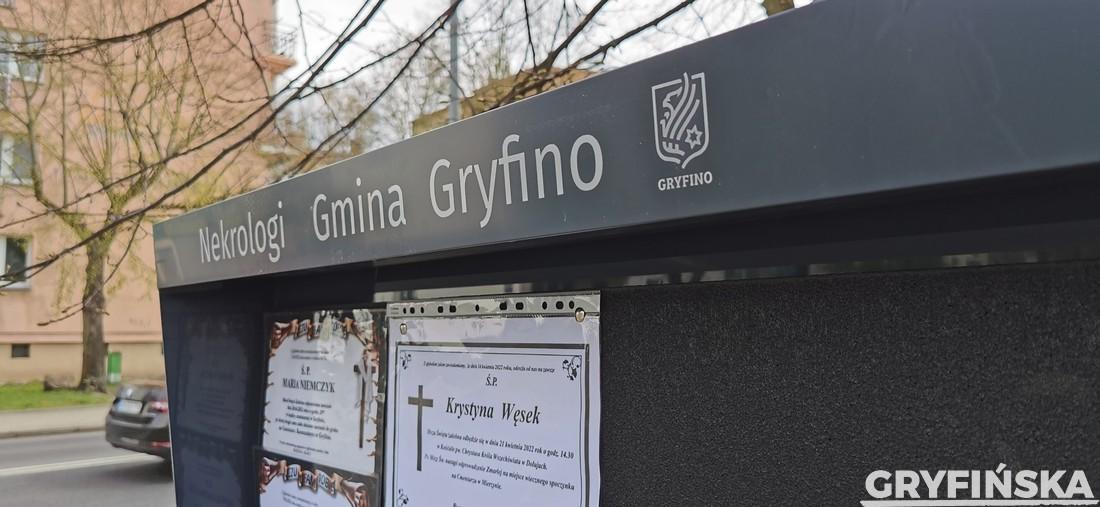 Zamontowali nowe tablice na klepsydry