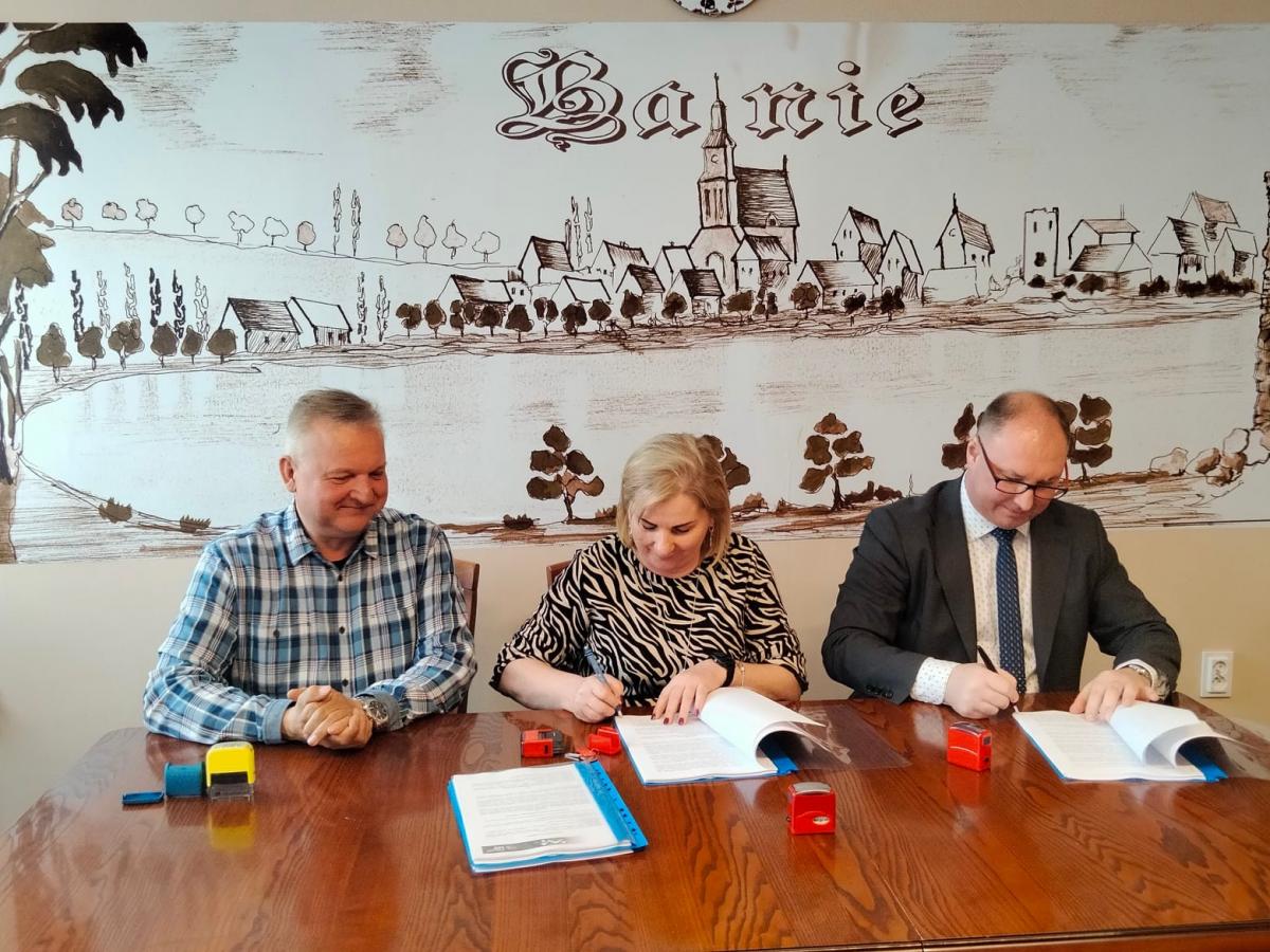 Umowa podpisana. W Lubanowie wybudują Centrum Kulturalno- Sportowe