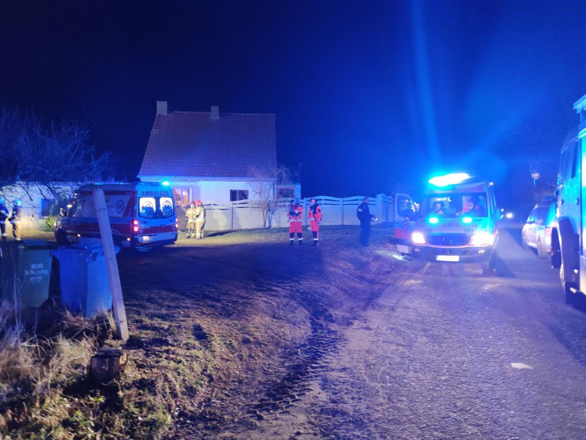 Uratowali sześć osób z pożaru