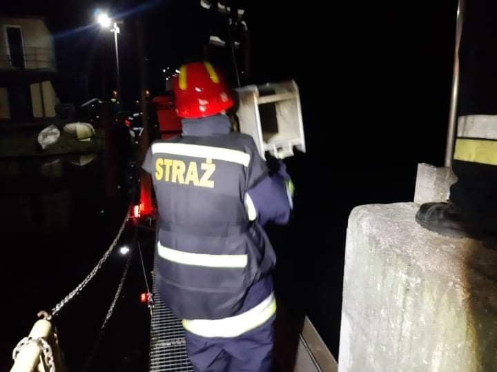 Strażacy znów prowadzili działania na przystani
