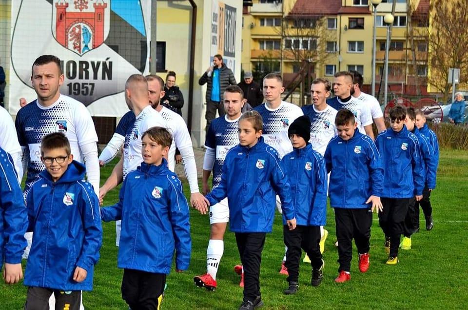 Nasi grają, ale wszyscy na wyjazdach... [ROZKŁAD JAZDY]