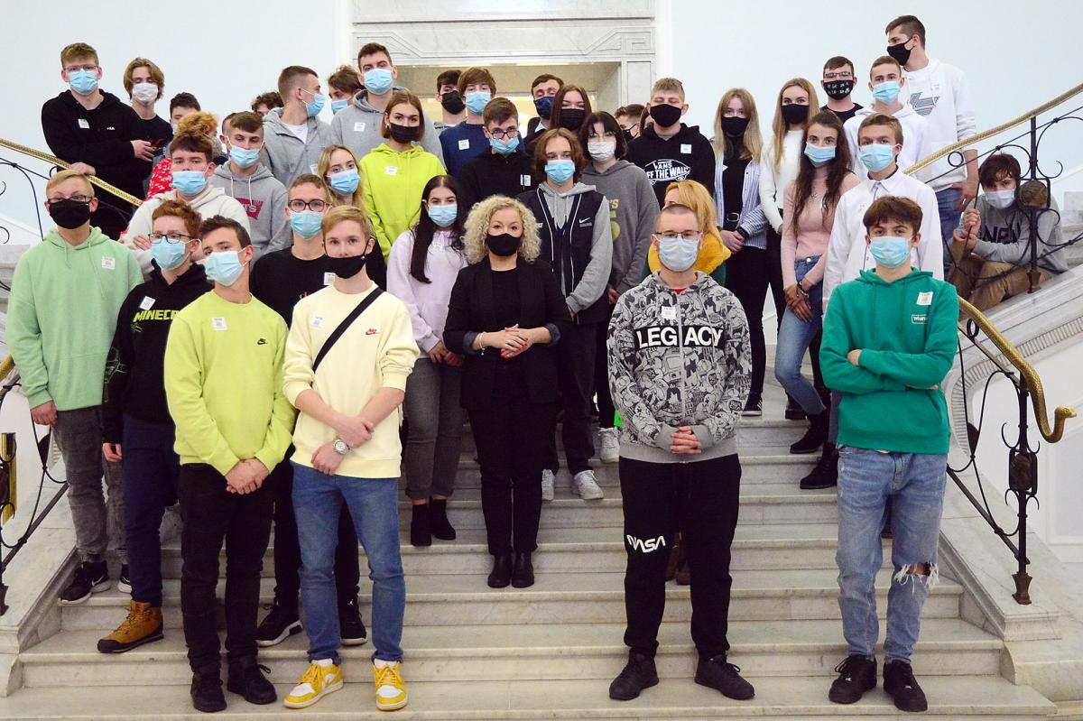 Zwiedzali Warszawę z posłanką [GALERIA]