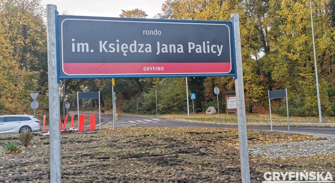 Rondo ks. J. Palicy otwarte. Pojawiła się nowa tablica