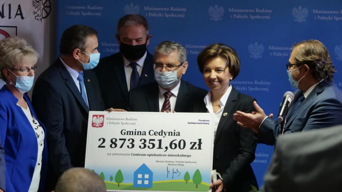 Przyjechało dwoje ministrów i dwóch posłów [GALERIA]
