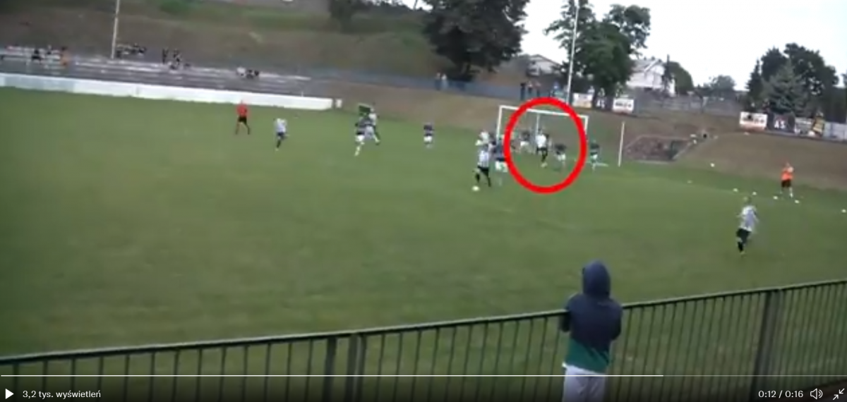 Zawodnik Odry dostał 6 meczów za kopnięcie rywala [WIDEO]