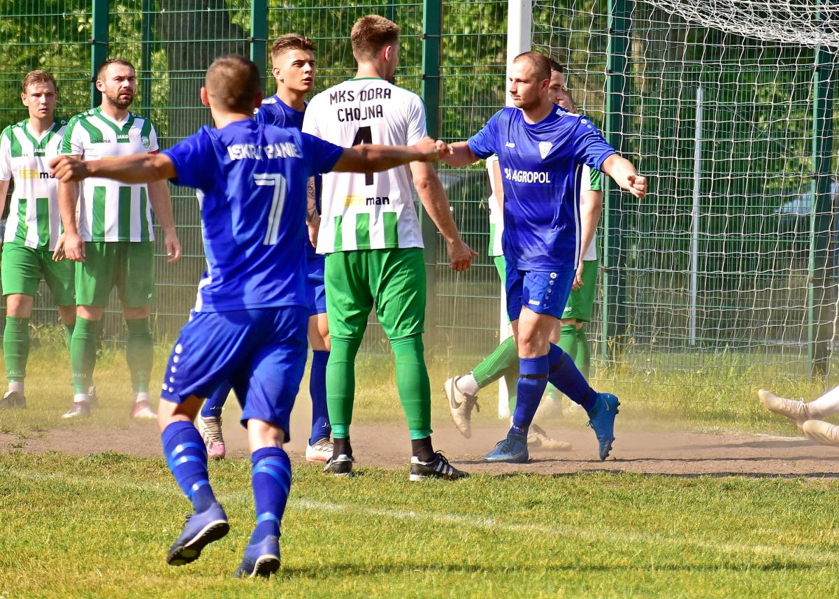 Wraca liga! Dwa mecze derbowe na początek [ROZKŁAD JAZDY]