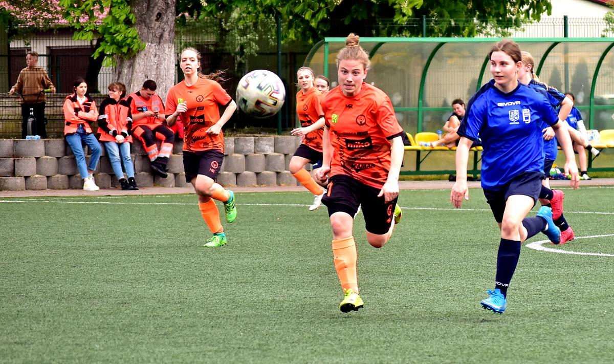 Ogniwo przegrywa derby. Dziewczyny blisko remisu [WYNIKI]