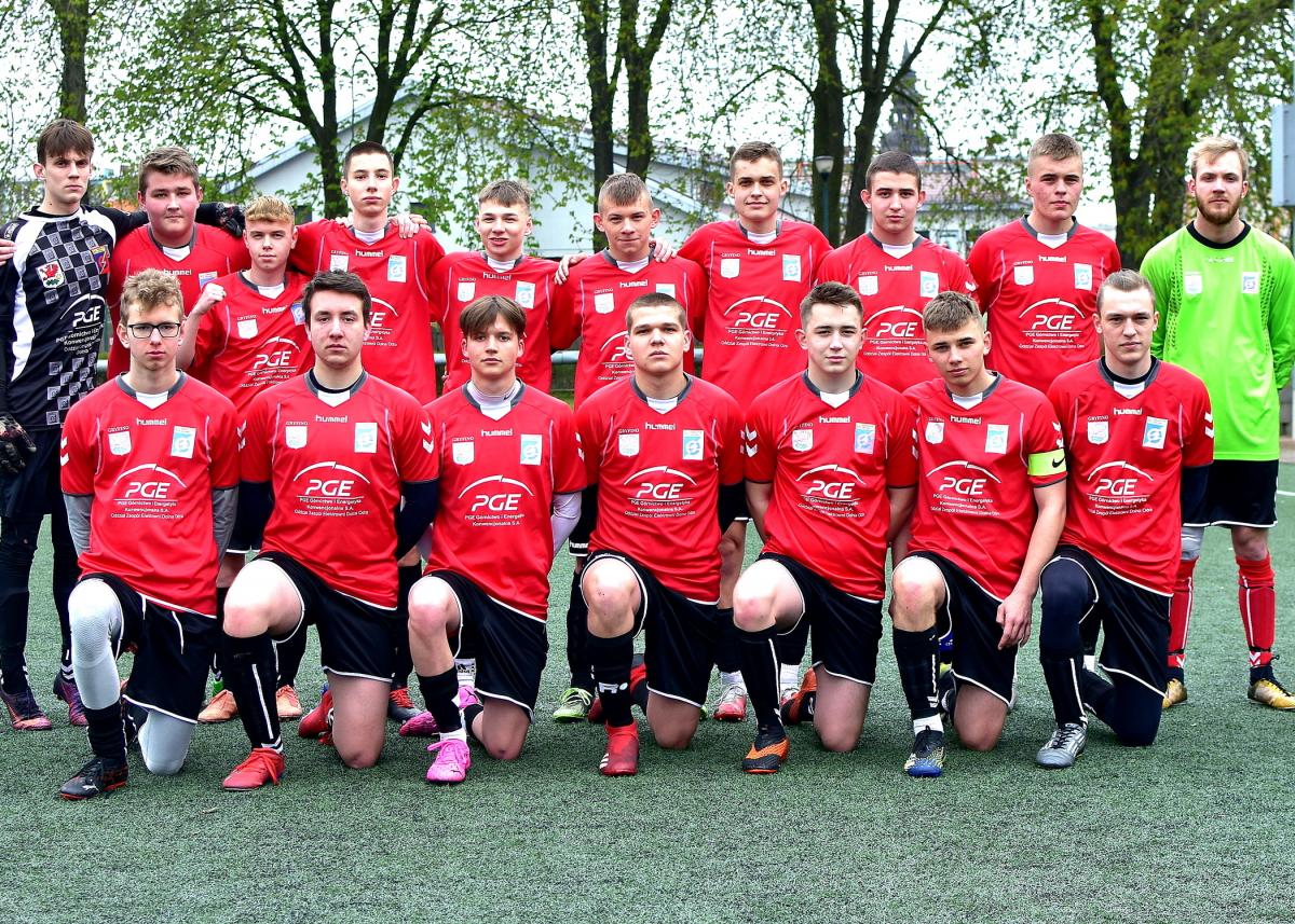Juniorzy zawstydzili seniorów. Energetyk przegrał z Morzyckiem [WYNIKI]