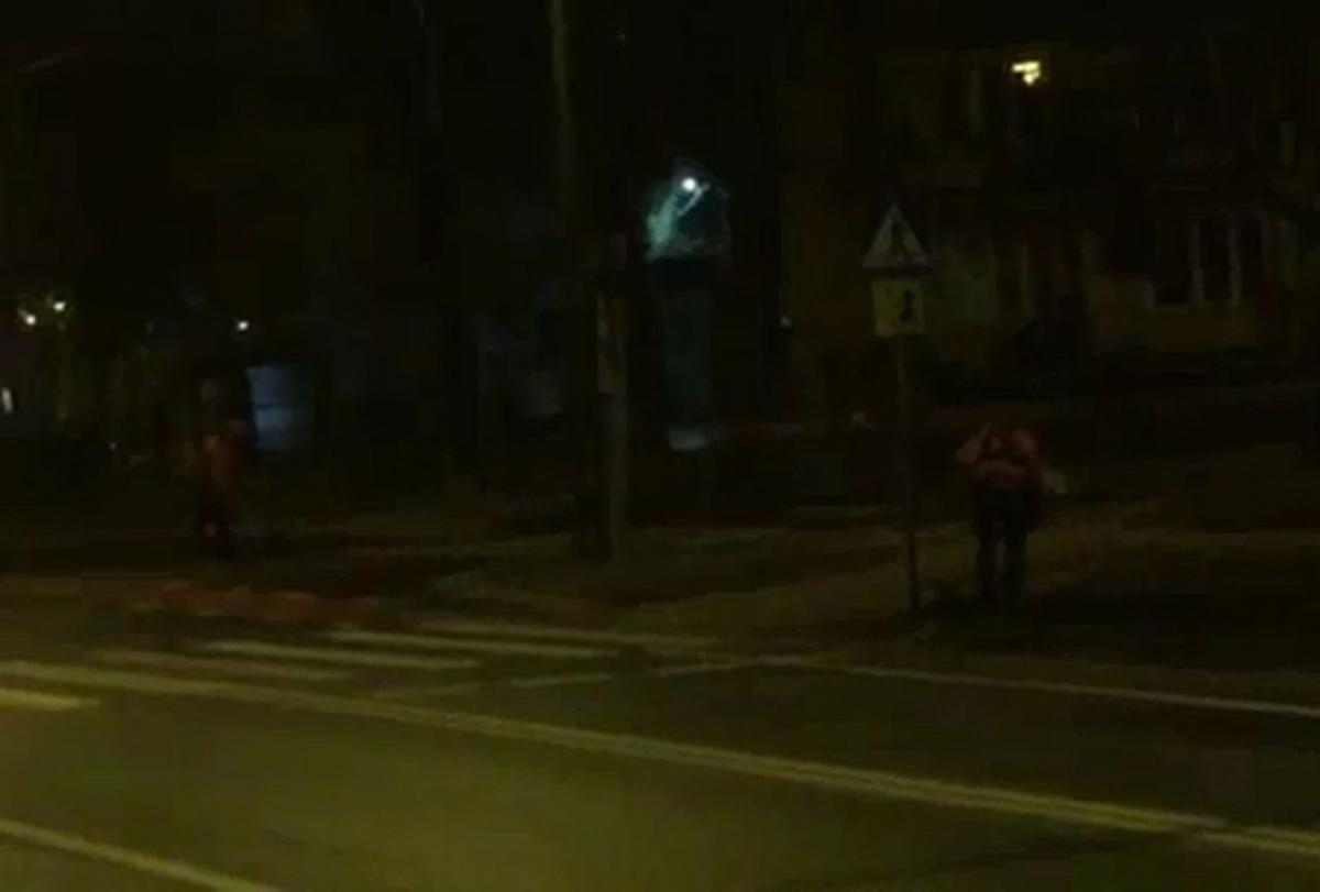 Chodził po mieście w środku nocy