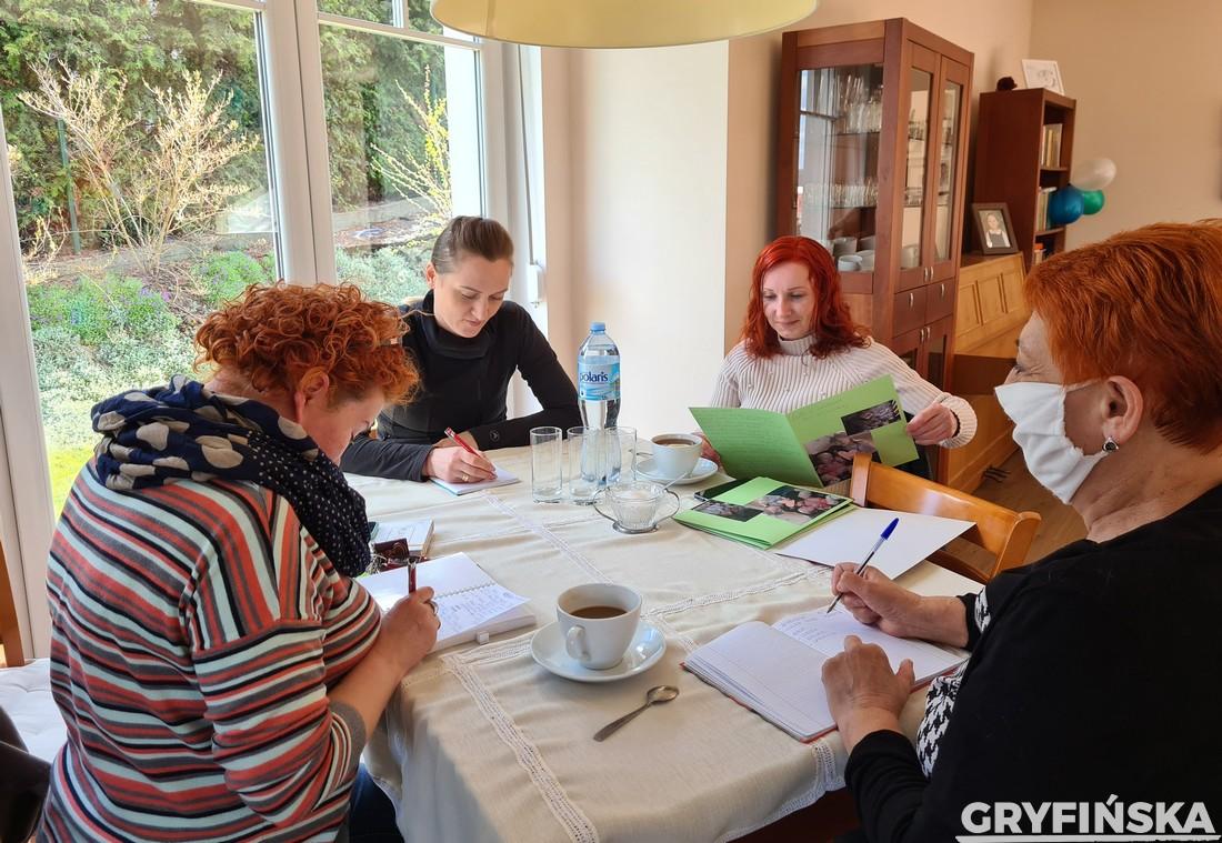 Zapraszają do Widuchowej na taras widokowy. Póżmy Ani