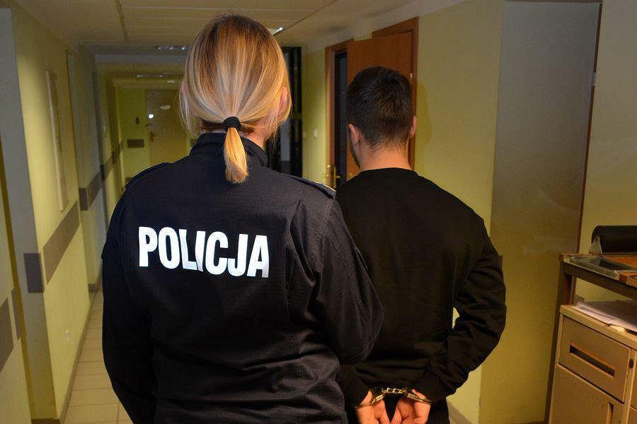 25-letni kierowca miał przy sobie małe co nieco
