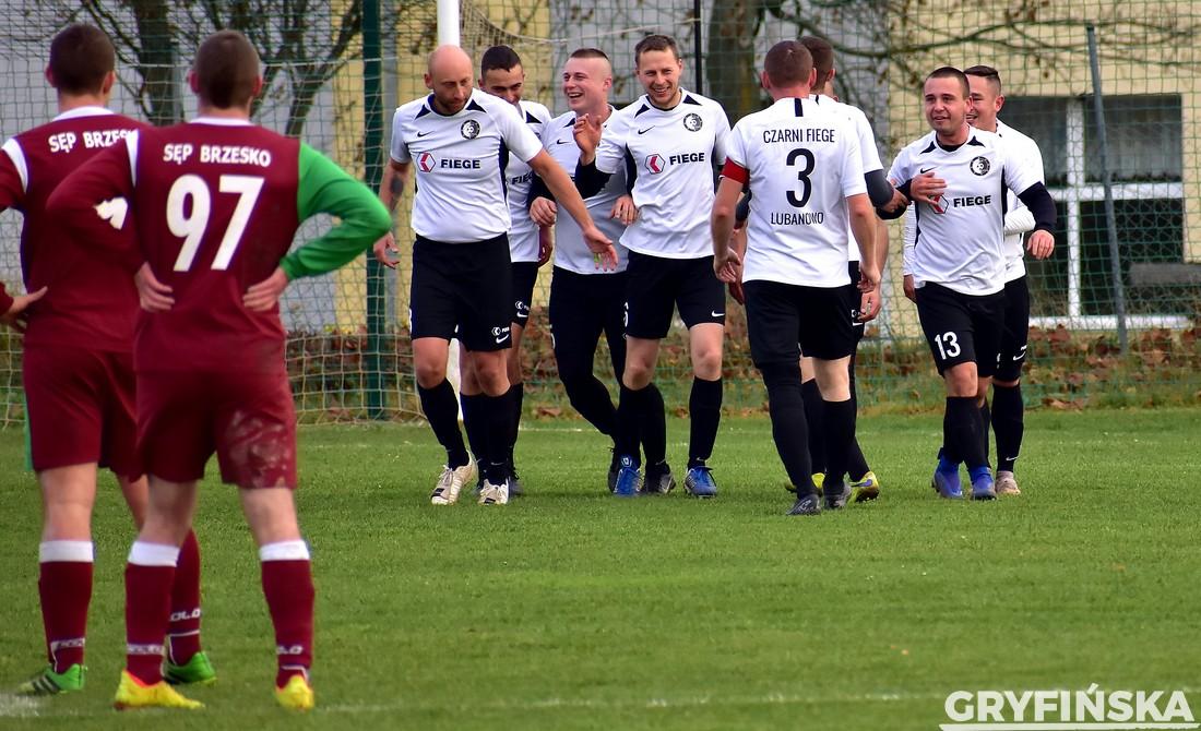 Dziś derby gminy. Czarni podejmą Iskrę [ROZKŁAD JAZDY]
