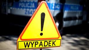 Ciężarówka zderzyła się z busem. Droga W-125 zablokowana