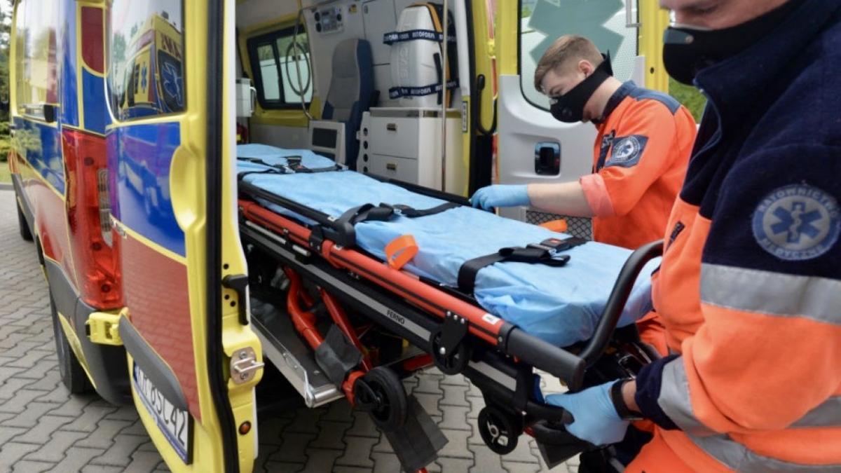 89-latek spowodował wypadek i wylądował w szpitalu