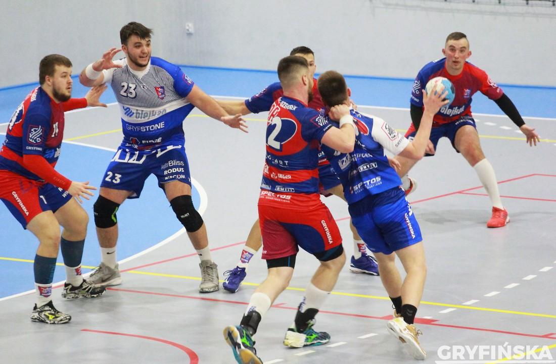Zdjęcia z wewnętrznego sparingu KPR