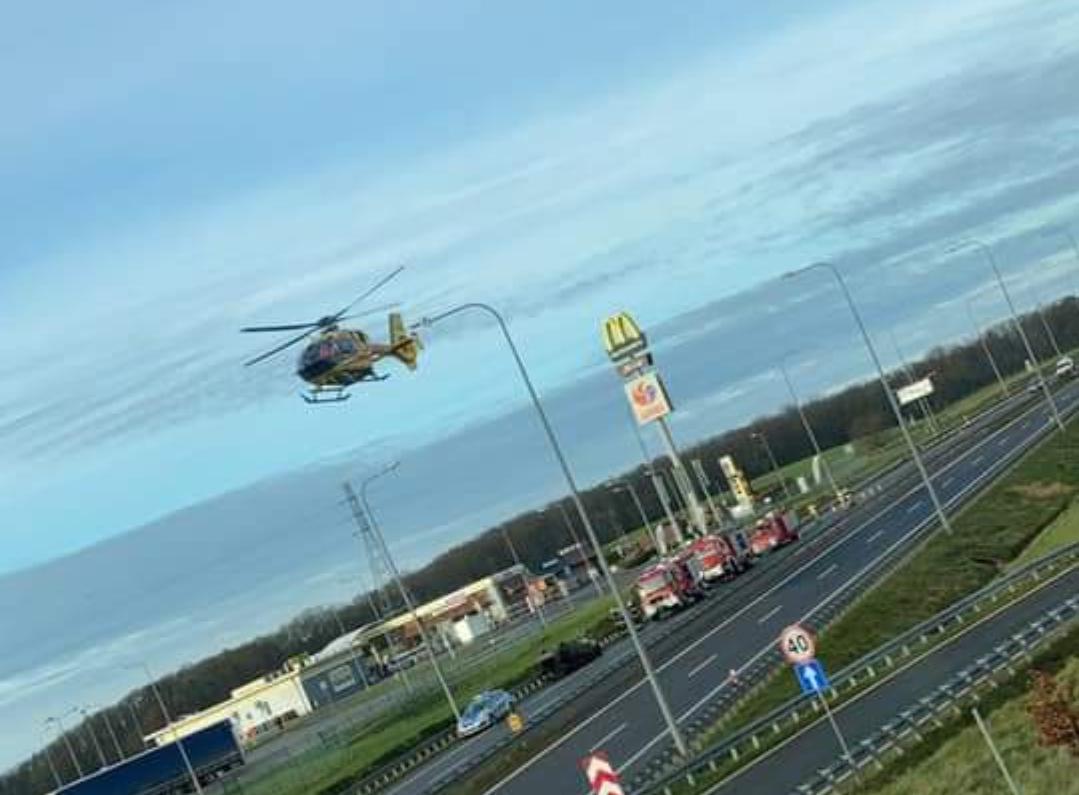 Helikopter nad S3. Doszło do wypadku, są problemy z przejazdem