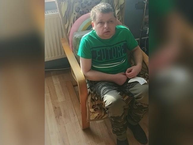 Niewidomy Tomek chce wrócić do normalnego życia. Potrzebuje pomocy