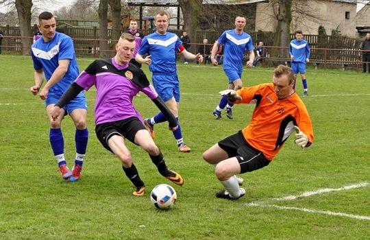 Zamiast biegu... derby pomiędzy Ogniwem Babinek a Iskrą Banie! [ROZKŁAD JAZDY]