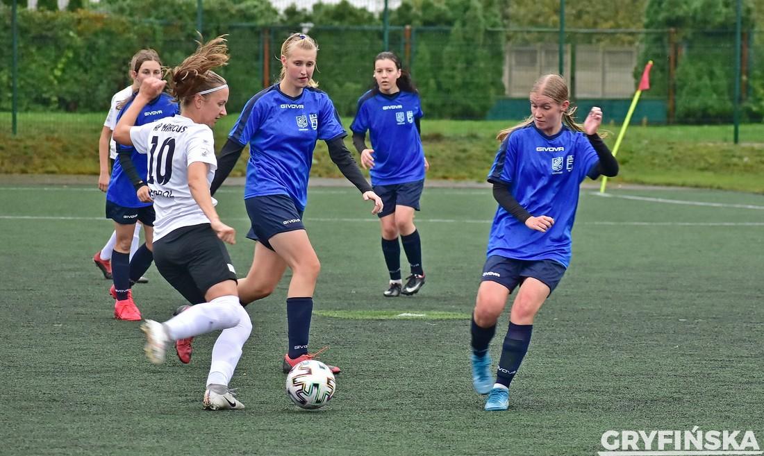 Przegrały z wiceliderem aż 0:20 [GALERIA]