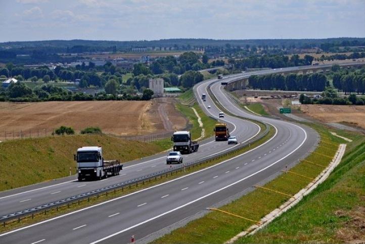 Na wiadukcie nad S3 doszło do wypadku