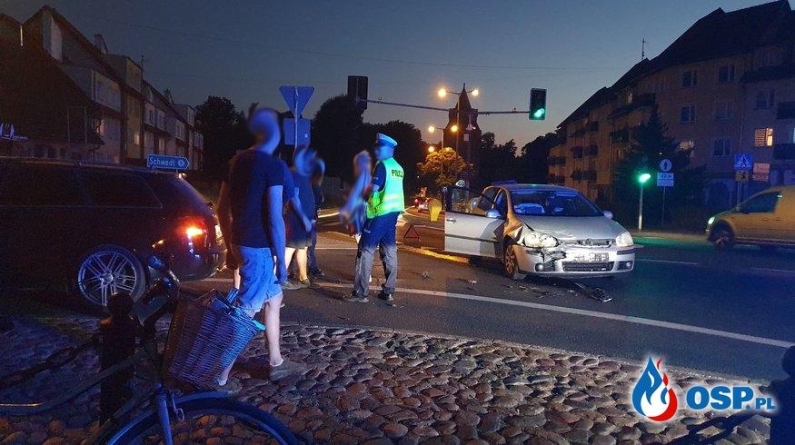 Kolizja dwóch aut na 