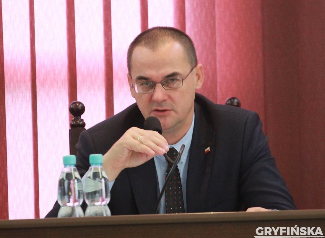 Oświadczenie radnych PiS. Powołują się na rotę i zawarte w niej słowo 