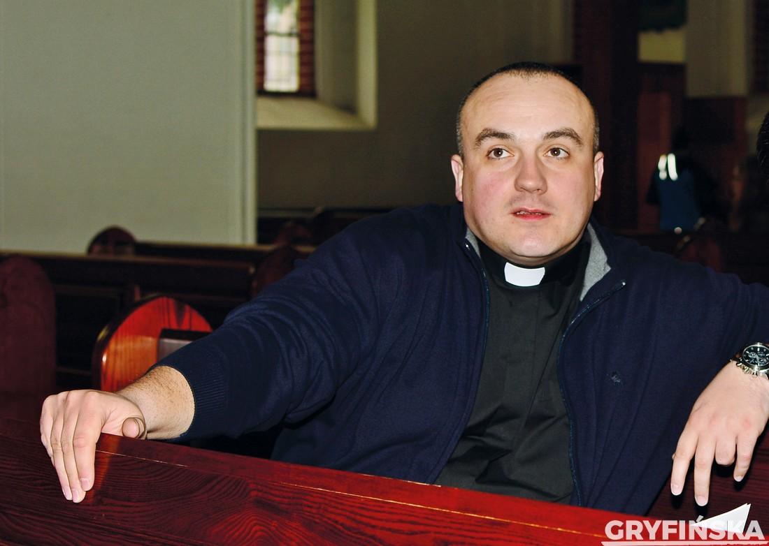 Ks. Piotr Szatkowski: Apelujemy. Zostańcie w domach!