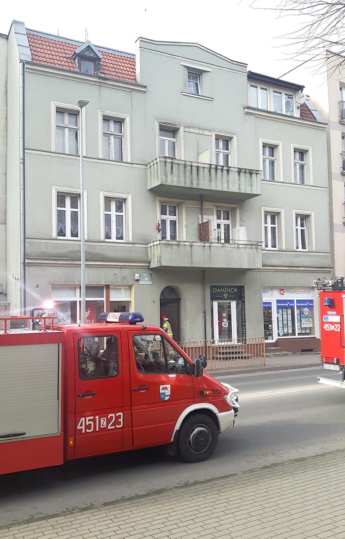 Interwencja służb na ul. Chrobrego. Utrudnienia w ruchu