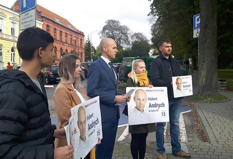 Hubert Andrych z wnioskiem o darmowy transport dla gryfińskich uczniów.