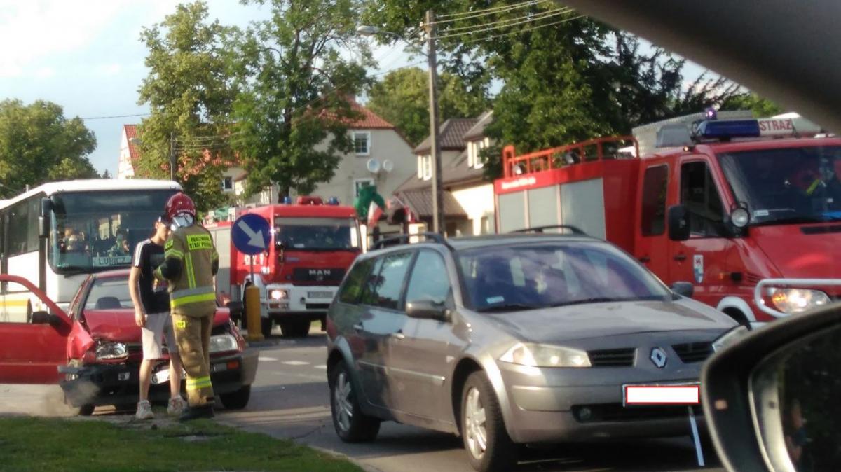 Kraksa trzech aut na Łużyckiej