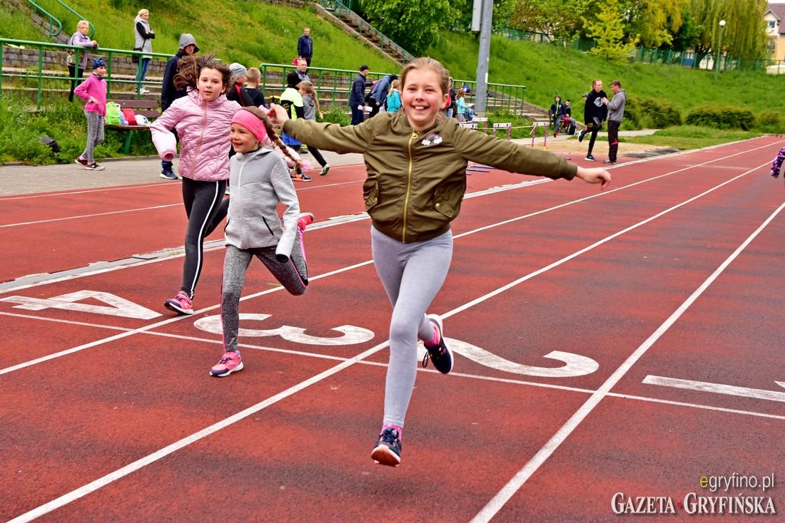 Powiatowy finał Czwartków Lekkoatletycznych w Gryfinie [GALERIA]