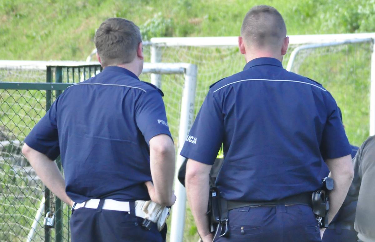 Stawiał opór przy interwencji policjantów - trafił do szpitala