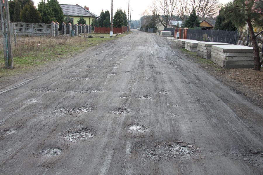Przedwyborcze płyty leżą, ale nie tam, gdzie trzeba