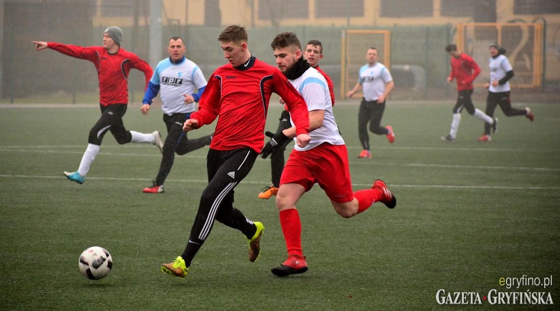 Błękit Pniewo lepszy od Czarnych Lubanowo [GALERIA]