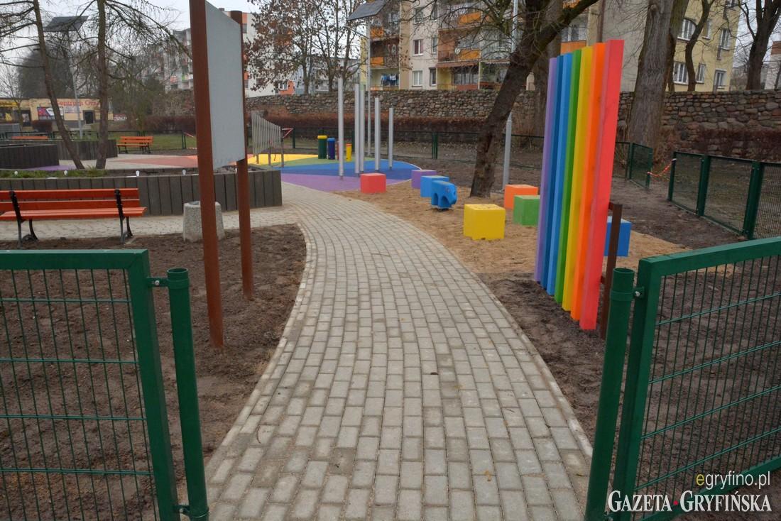 Ogród sensoryczny na ukończeniu [GALERIA]