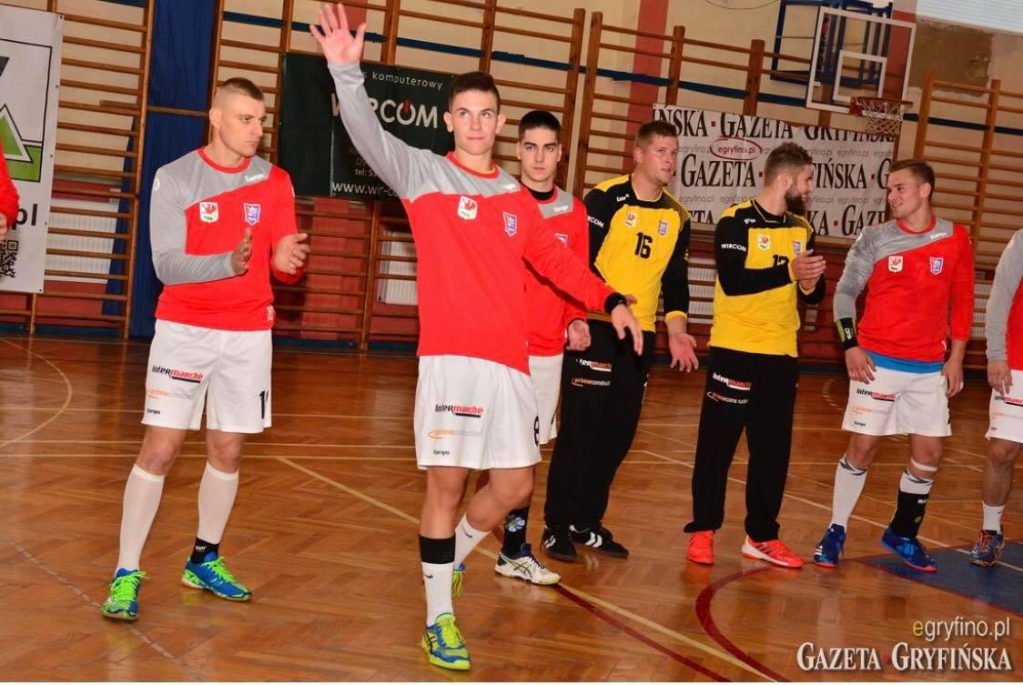Dwa mecze KPR a na Lagunie - pływanie i... karate [ROZKŁAD JAZDY]