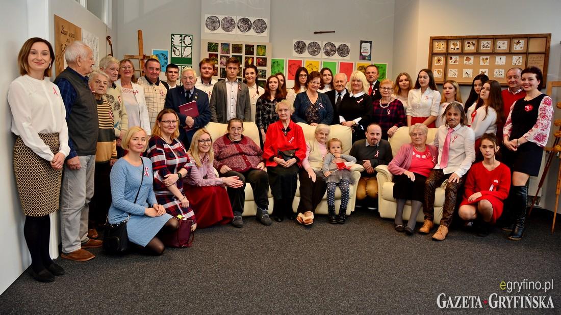 Obchody 100-lecia odzyskania niepodległości przez Polskę w Senior + [GALERIA]