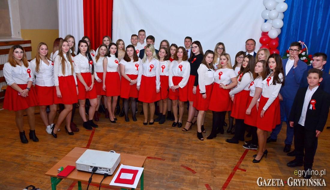Świętowali stulecie odzyskania przez Polskę niepodległości [GALERIA]