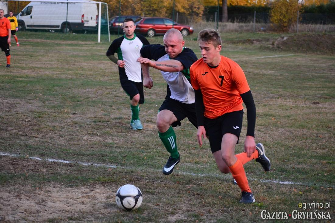 Wicher Steklno wygrał w derbach gminy [GALERIA]