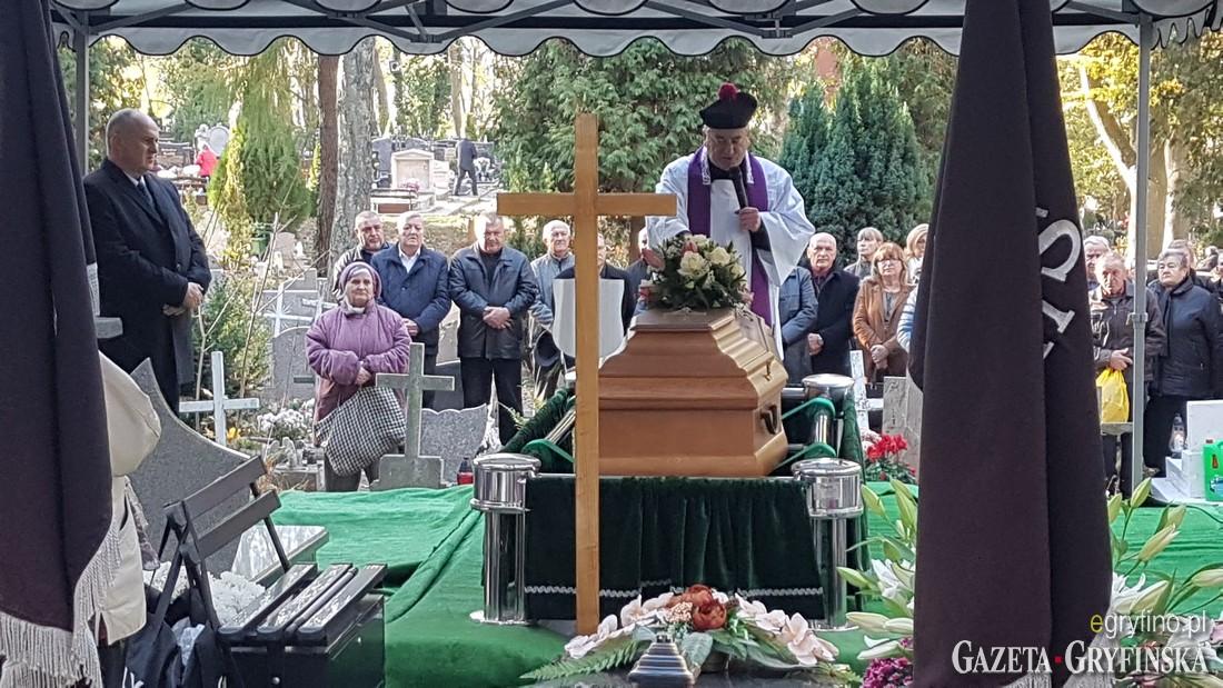Tłum ludzi pożegnał Tatę burmistrza – Pioniera ziemi gryfińskiej