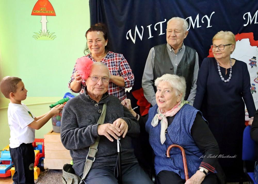 Dzień Seniora świętowali z przedszkolakami z Misia Uszatka