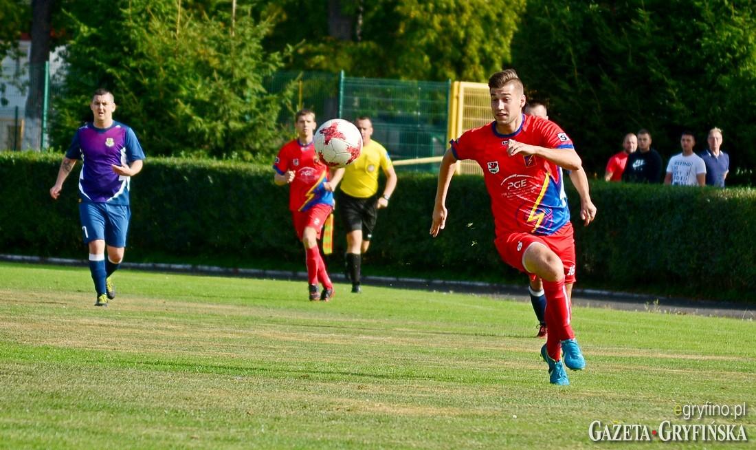 Hattrick Marka Lipki - nie ma lipy!!! Druga połowa meczu - ratuj się kto może! [GALERIA]