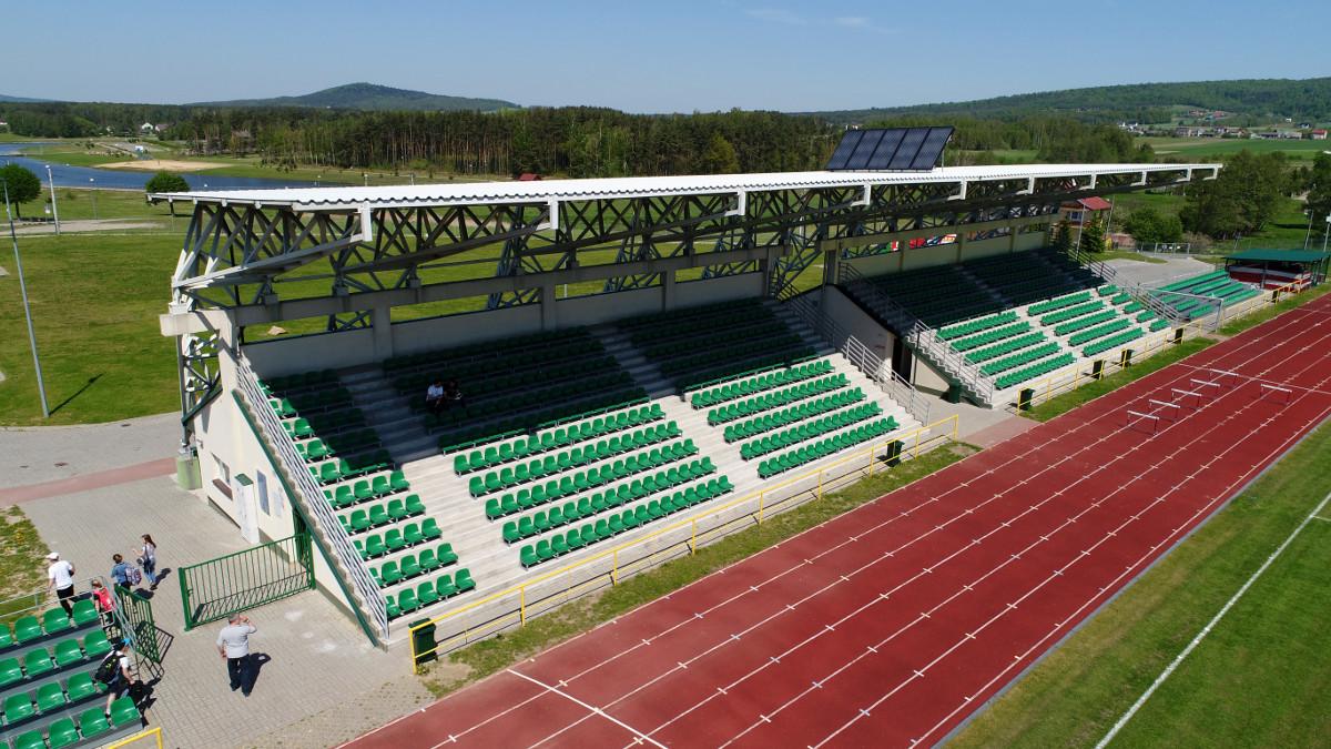 Kryta trybuna na Iskrze?