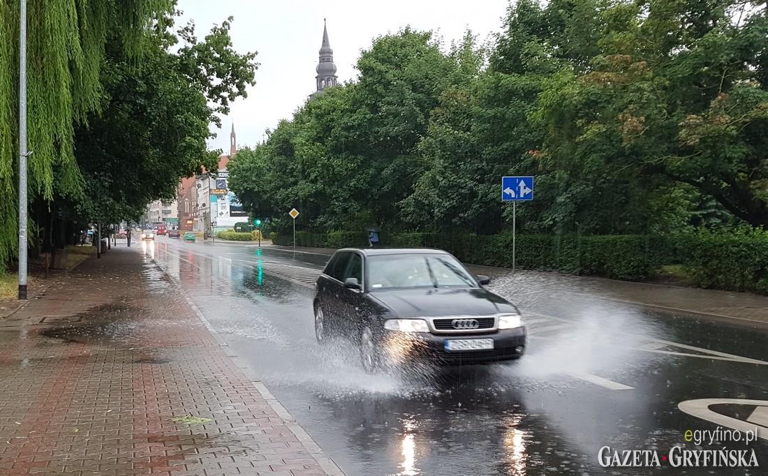 Pada od rana, a wkrótce będzie lało