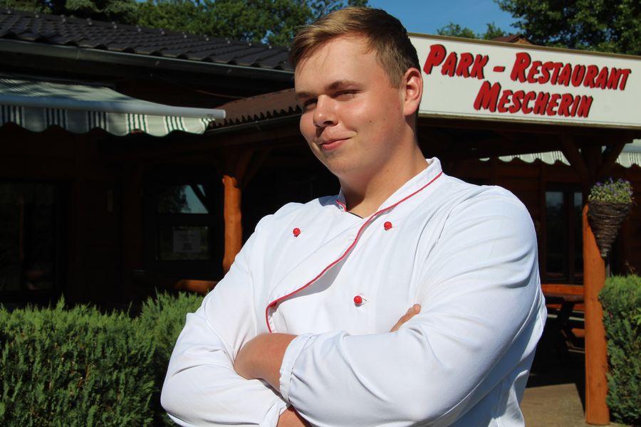 Ma 18 lat i już szefuje w restauracji