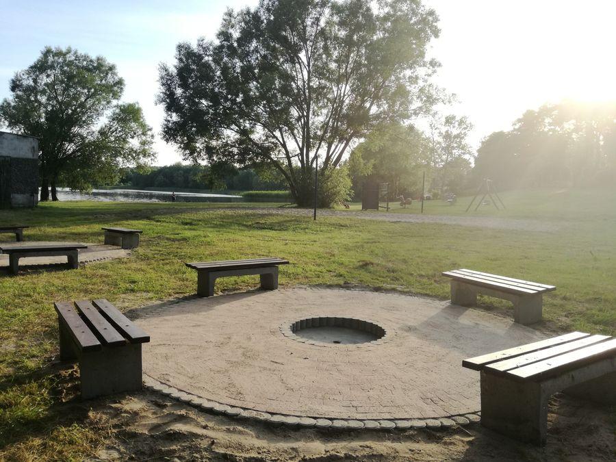 Podrasowują plażę w Steklnie