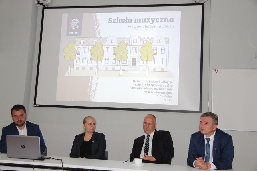 Młodzi muzycy trafią w przyszłości na komendę