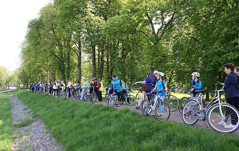 W sobotę Rajd Rowerowy „Przełomem Stuleci” - nową drogą rowerową „Zielonego Pogranicza” na odcinku „Doliną Tywy”. Trwają zapisy