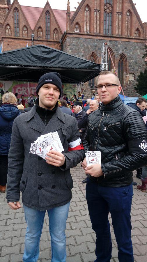 Podczas jarmarku zachęcali do kupna polskich produktów